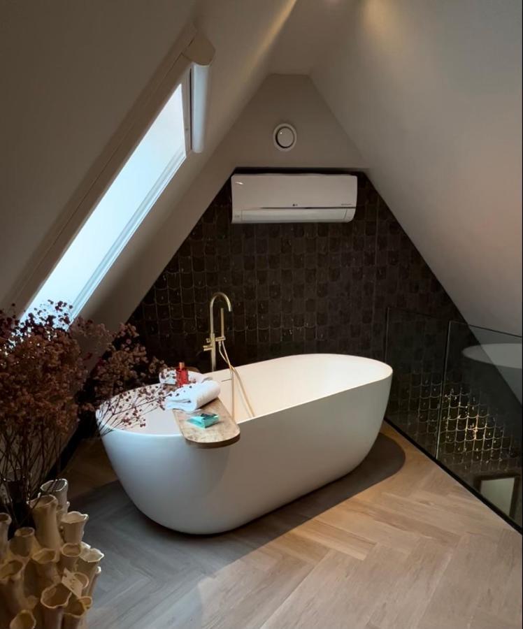 Harbour Suites Boutique Hotel Монніккендам Екстер'єр фото